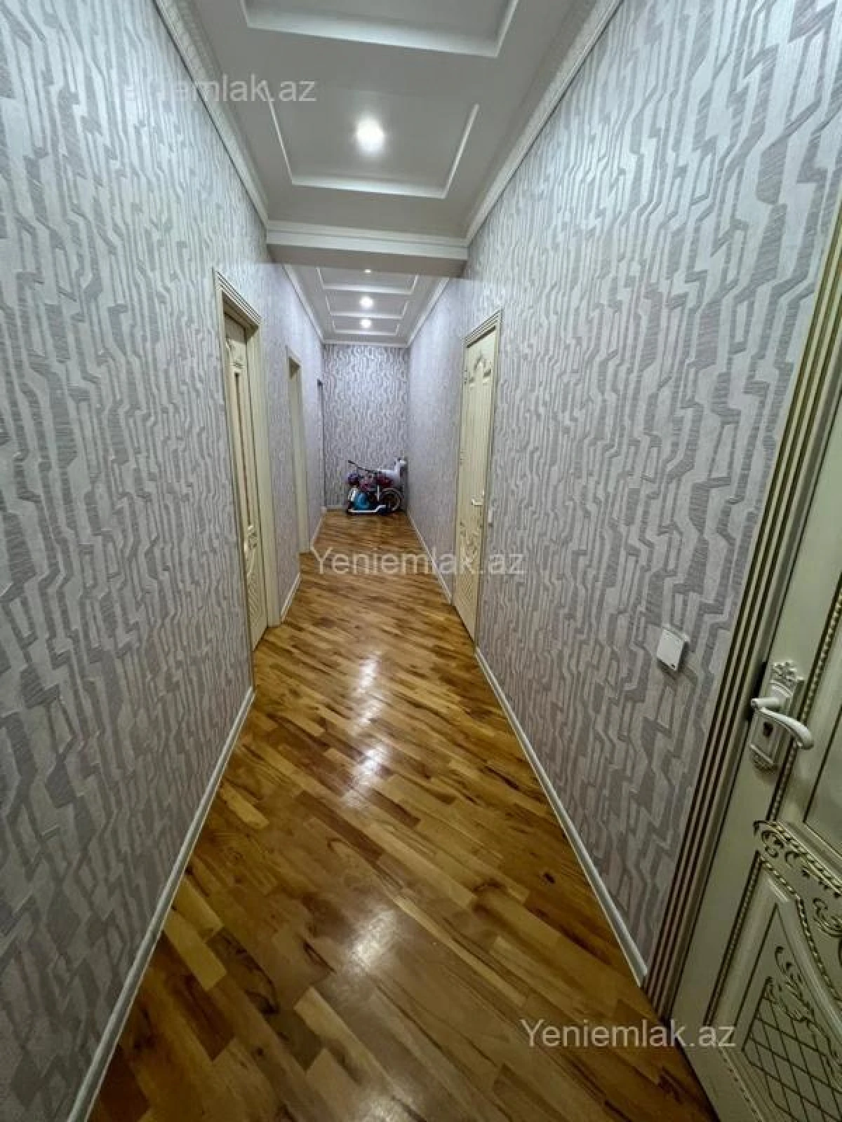 Satılır 3 otaqlı yeni tikili 90 m²