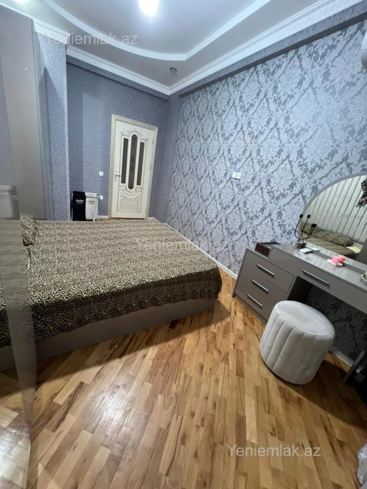 Satılır 3 otaqlı yeni tikili 90 m²