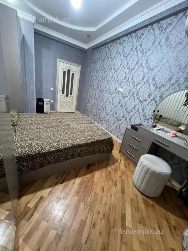 Satılır 3 otaqlı yeni tikili 90 m²