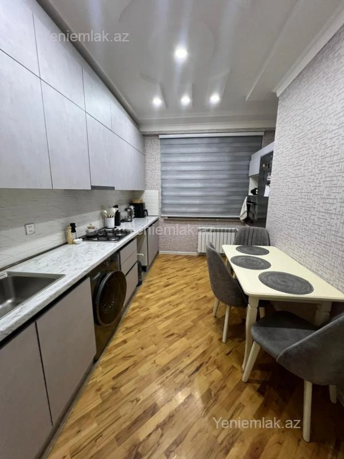 Satılır 3 otaqlı yeni tikili 90 m²