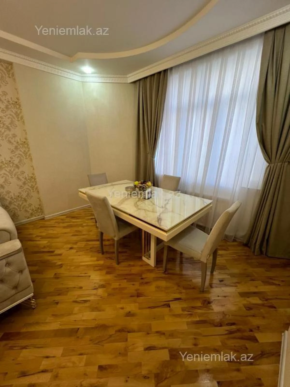 Satılır 3 otaqlı yeni tikili 90 m²