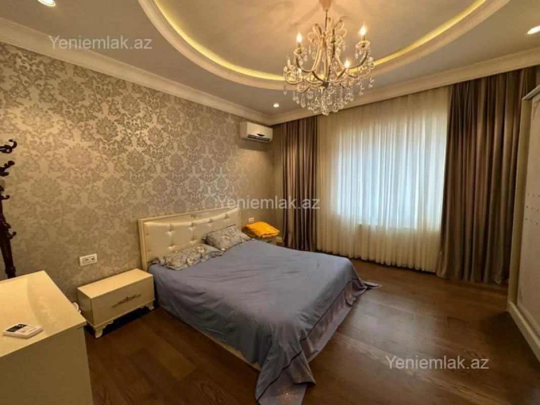 Satılır 7 otaqlı həyət evi 500 m²