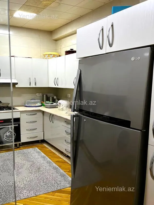 Satılır 3 otaqlı yeni tikili 105 m²