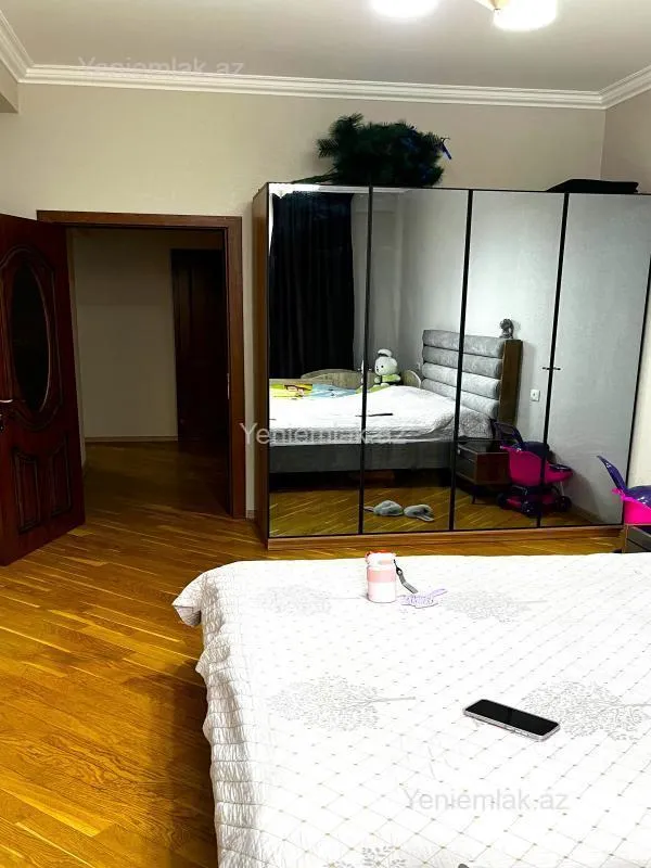 Satılır 3 otaqlı yeni tikili 105 m²