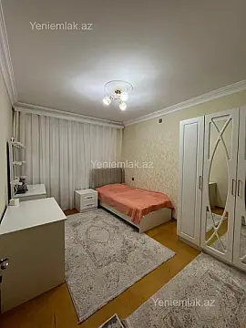 Satılır 5 otaqlı köhnə tikili 120 m²