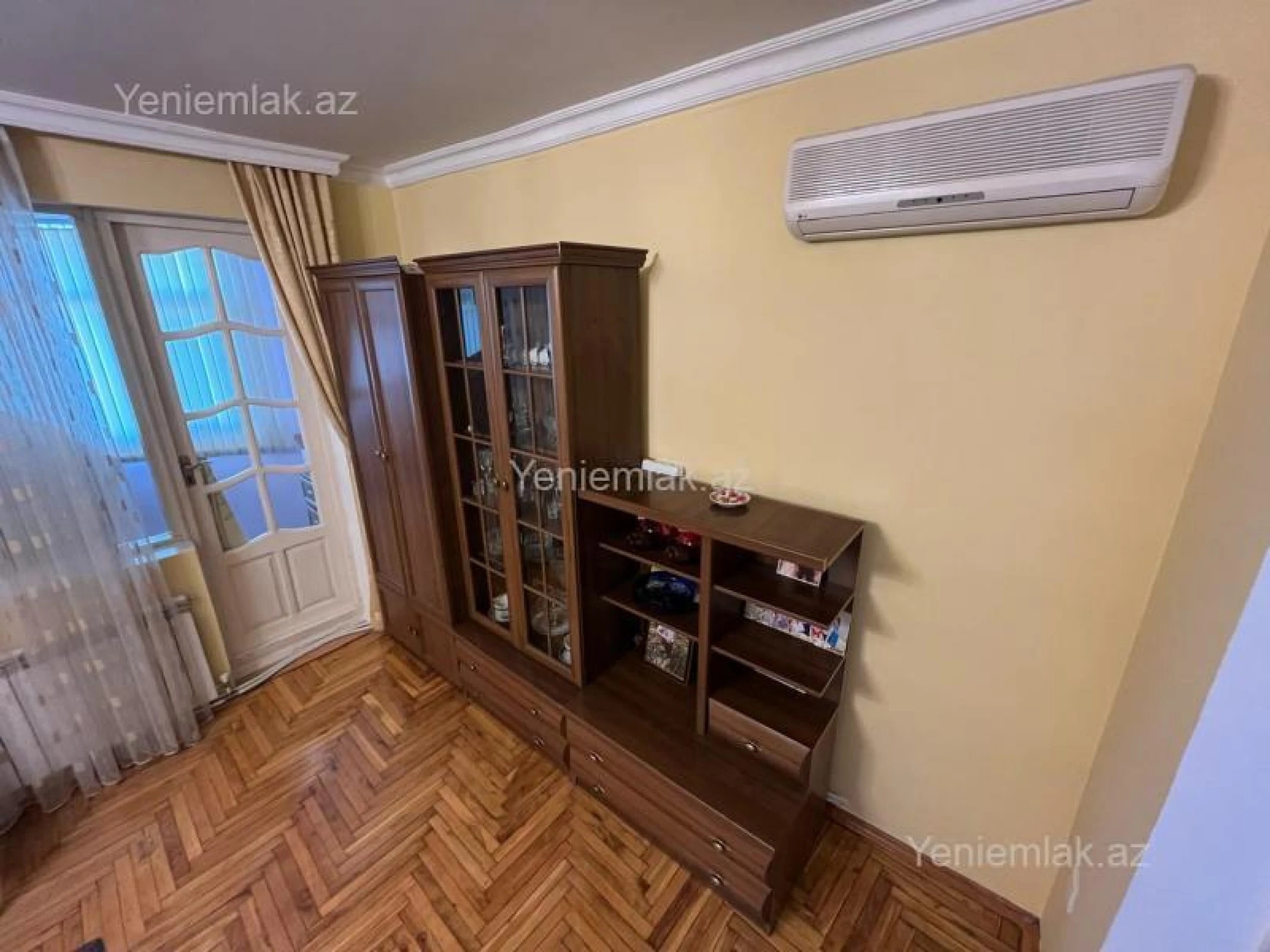 Satılır 3 otaqlı köhnə tikili 86 m²