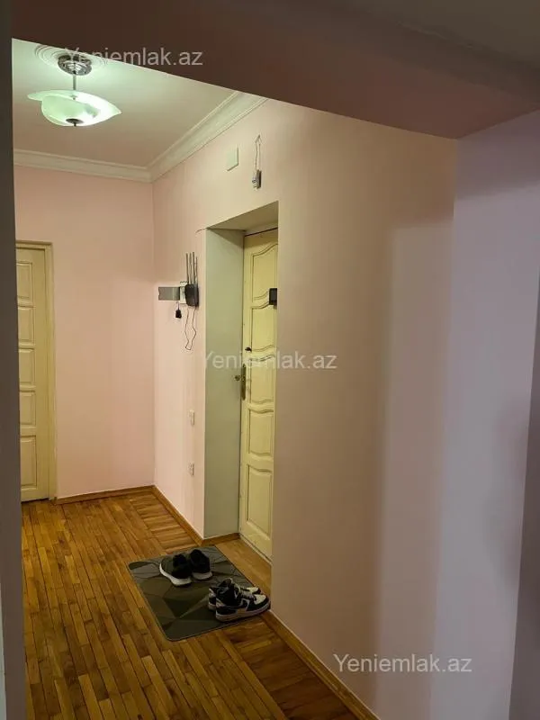 Satılır 3 otaqlı köhnə tikili 86 m²