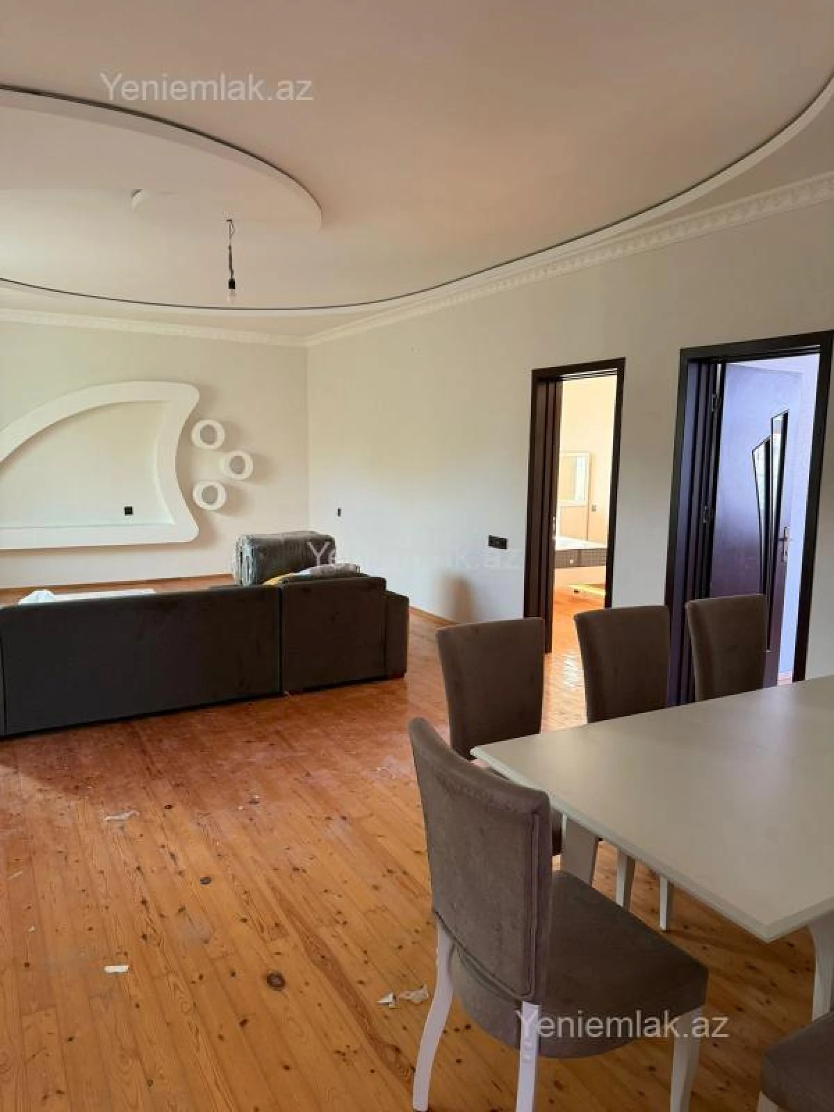 Satılır 4 otaqlı həyət evi 180 m²