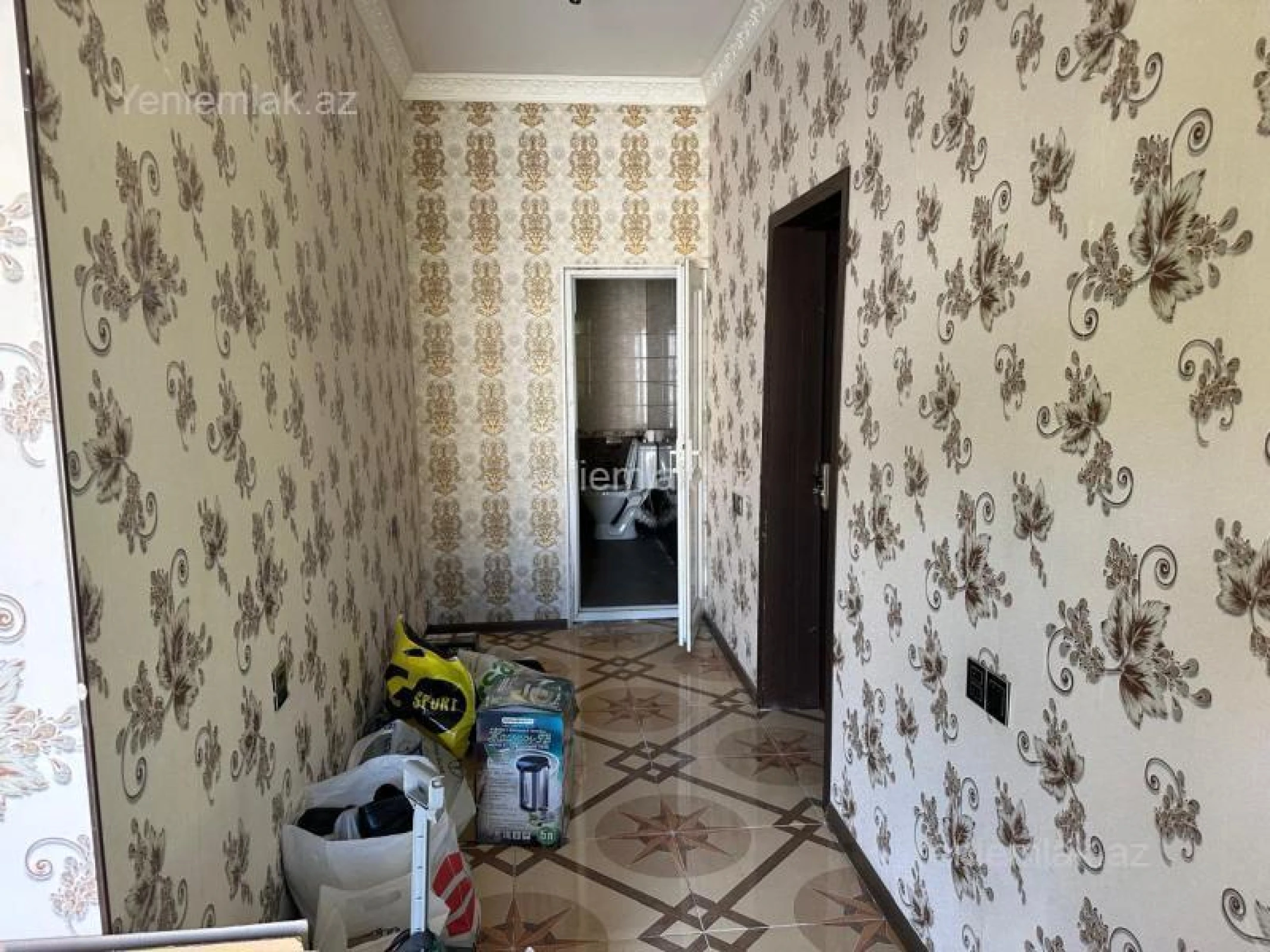 Satılır 4 otaqlı həyət evi 180 m²