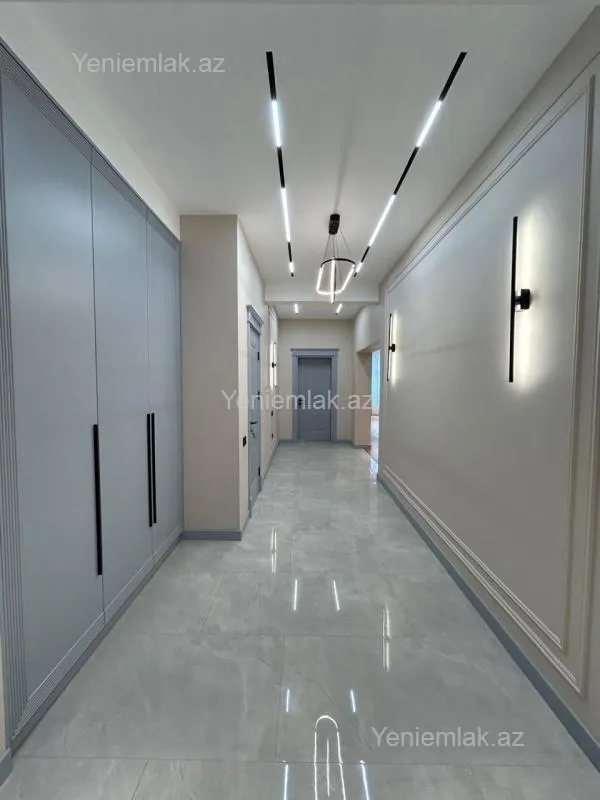 Satılır 3 otaqlı yeni tikili 120 m²