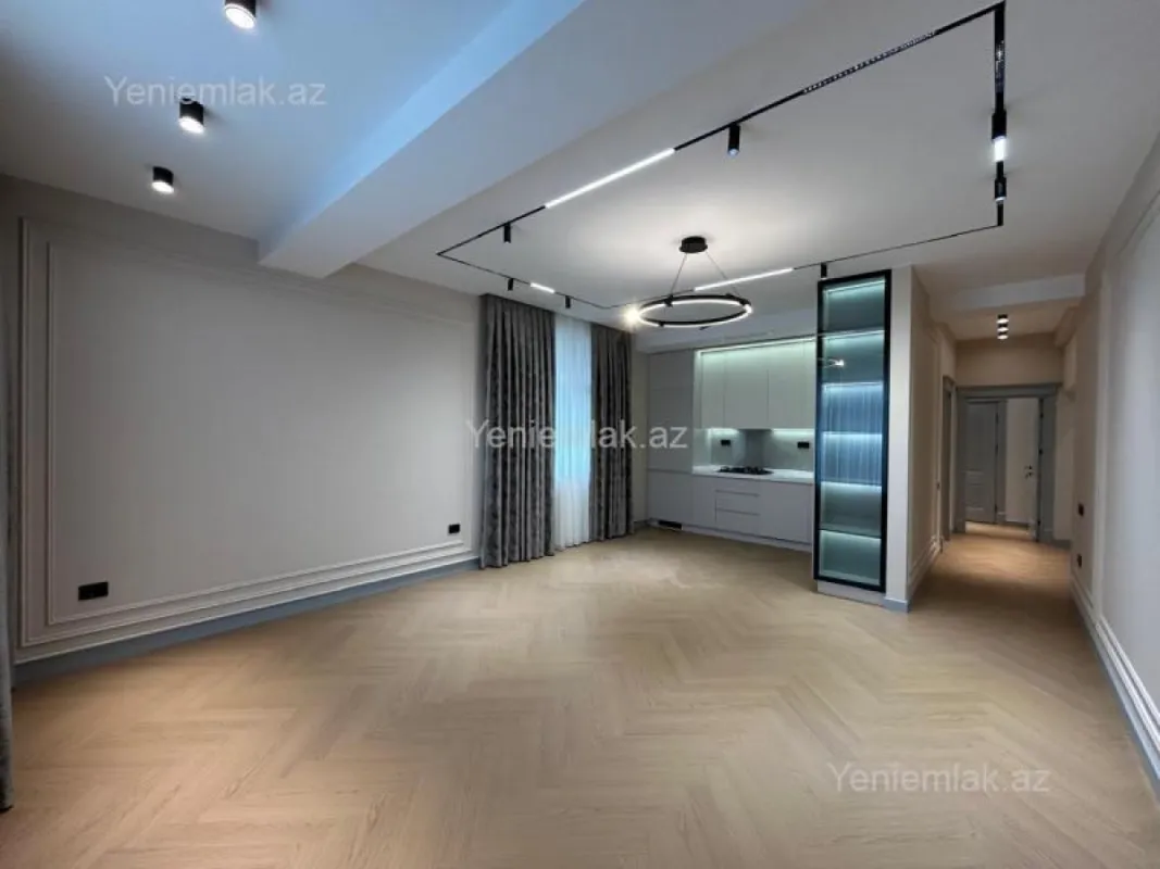 Satılır 3 otaqlı yeni tikili 120 m²