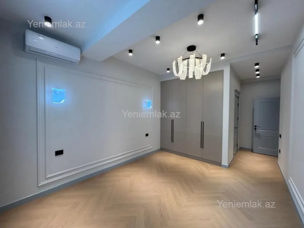 Satılır 3 otaqlı yeni tikili 120 m²