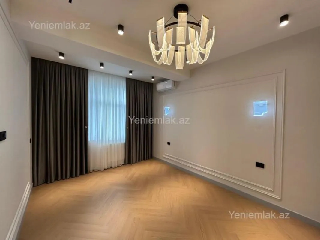Satılır 3 otaqlı yeni tikili 120 m²