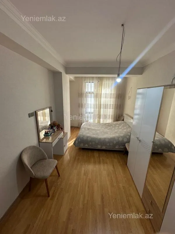 Satılır 3 otaqlı yeni tikili 86 m²