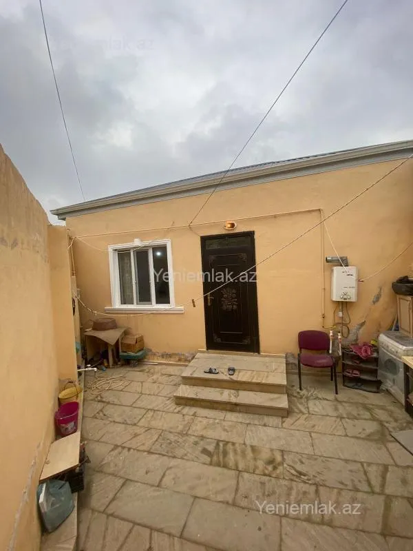 Satılır 2 otaqlı həyət evi 60 m²