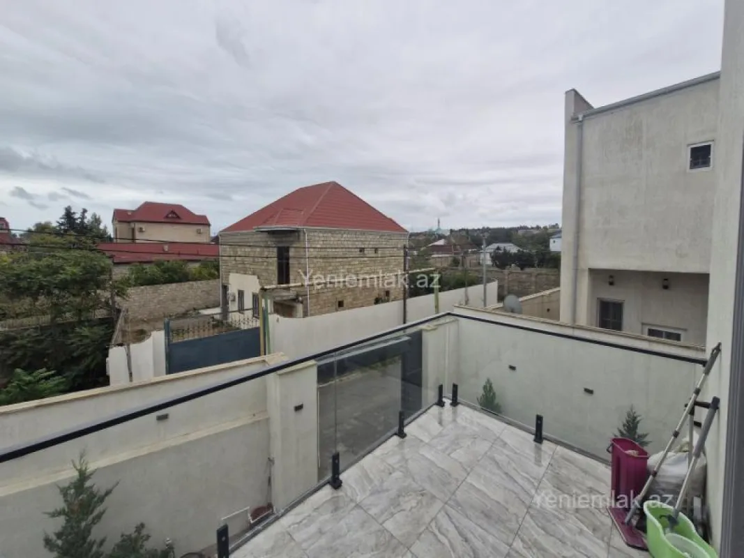 Satılır 5 otaqlı həyət evi 150 m²