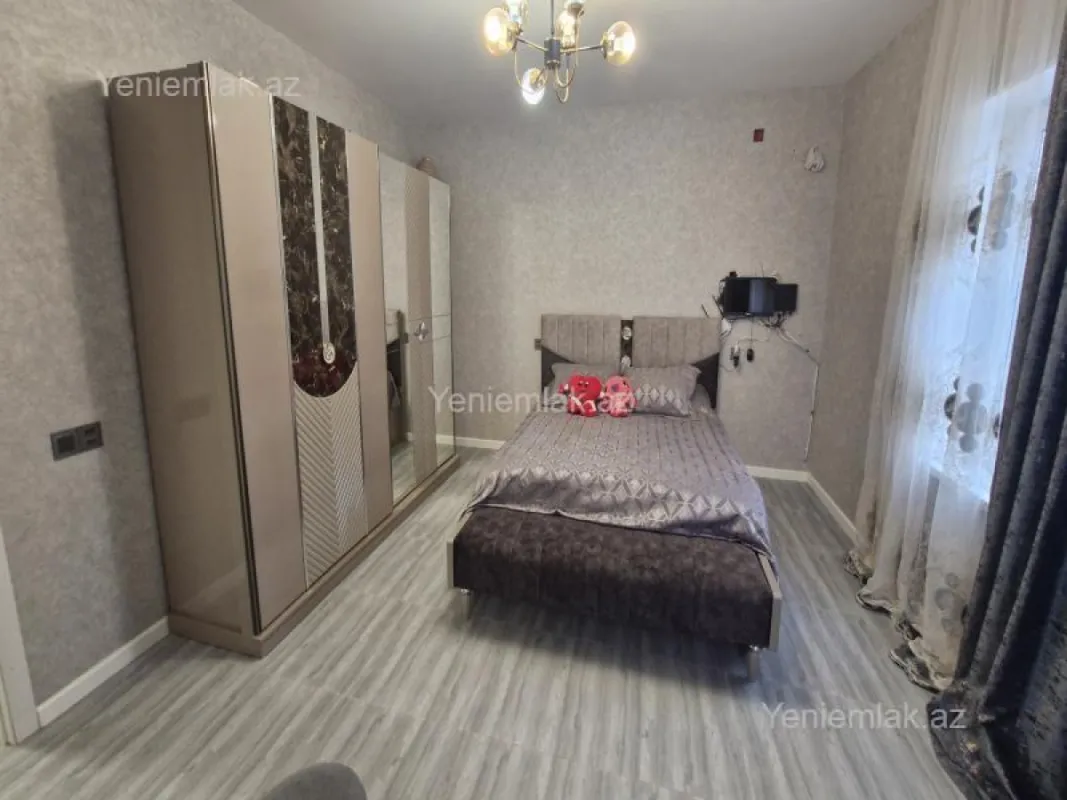Satılır 5 otaqlı həyət evi 150 m²