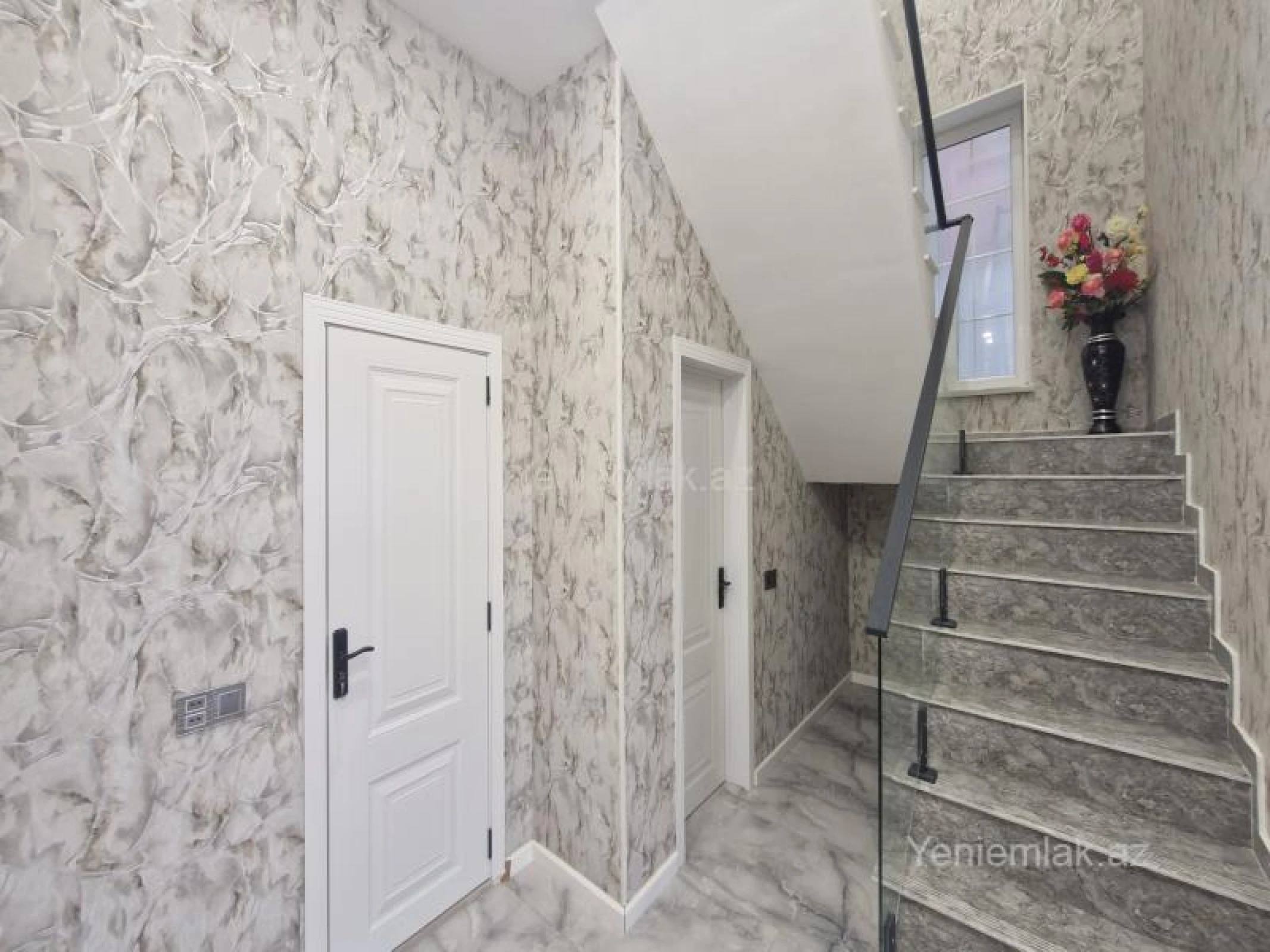 Satılır 5 otaqlı həyət evi 150 m²