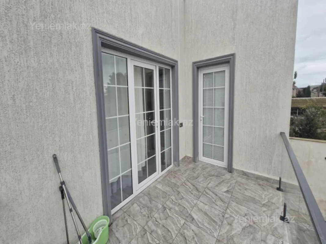 Satılır 5 otaqlı həyət evi 150 m²