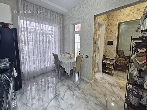 Satılır 5 otaqlı həyət evi 150 m²