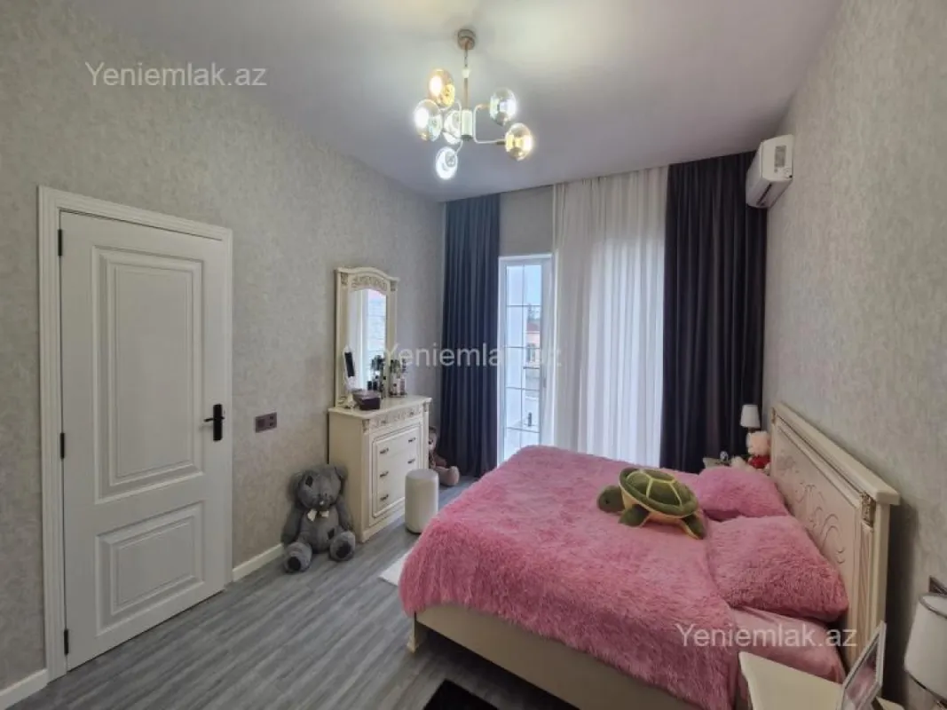 Satılır 5 otaqlı həyət evi 150 m²