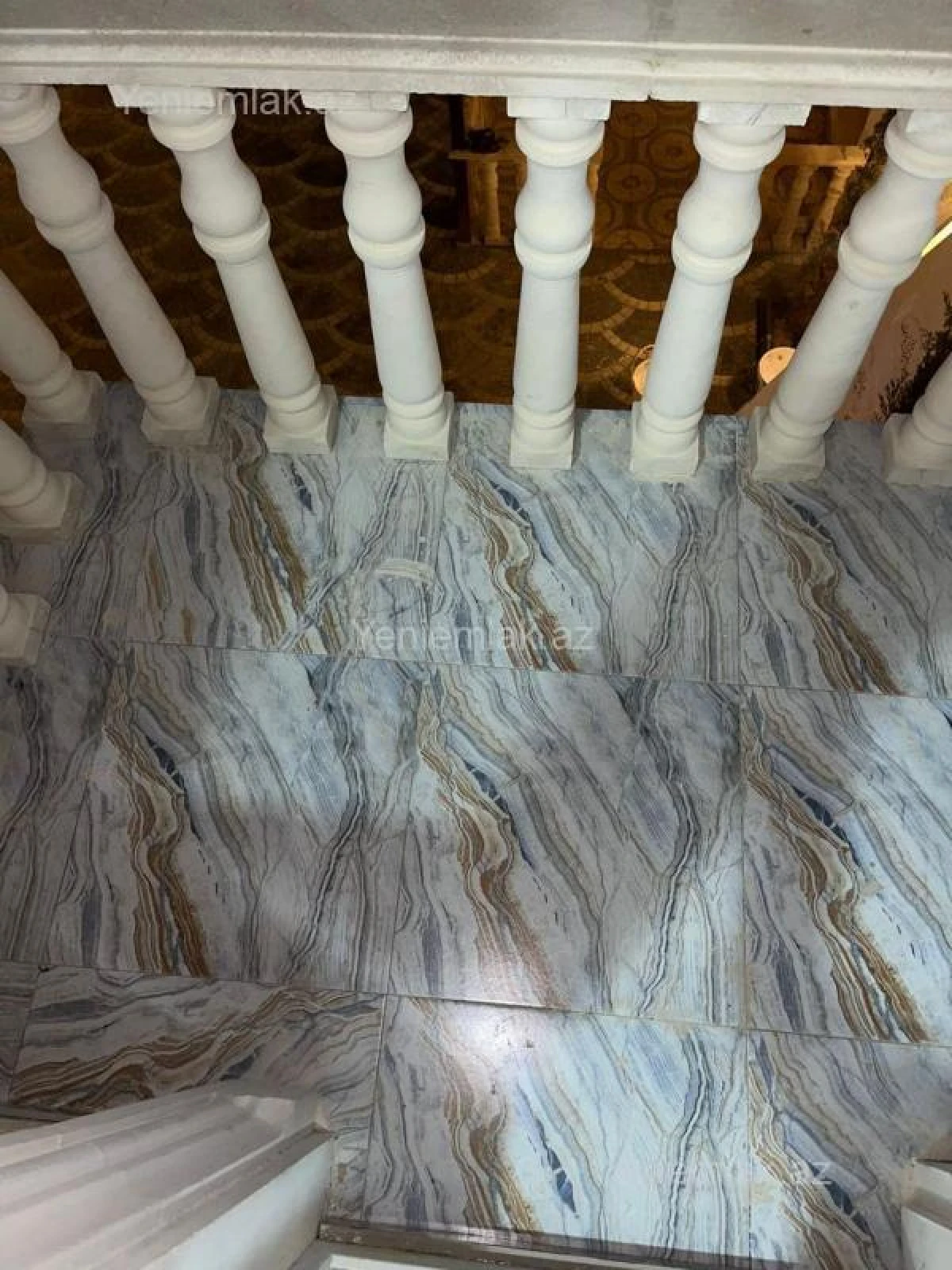 Satılır 6 otaqlı həyət evi 230 m²