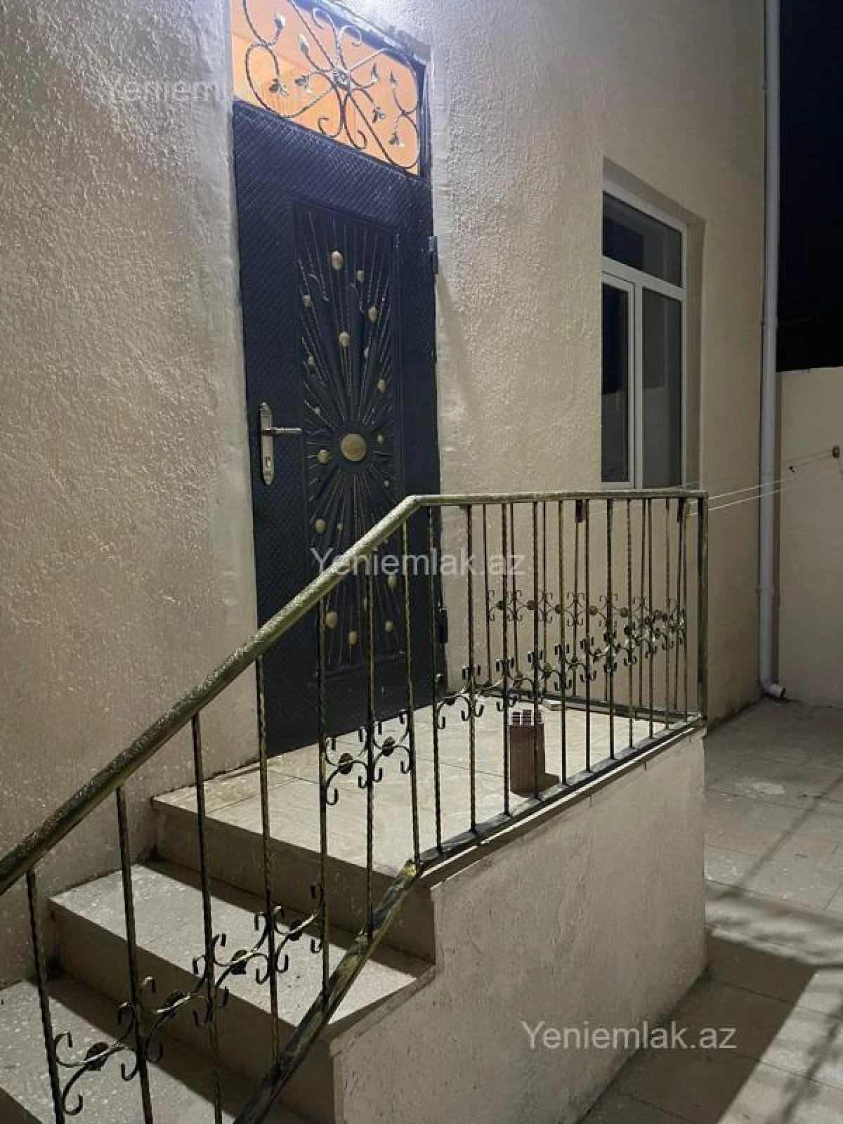 Satılır 6 otaqlı həyət evi 230 m²