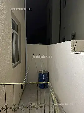 Satılır 6 otaqlı həyət evi 230 m²