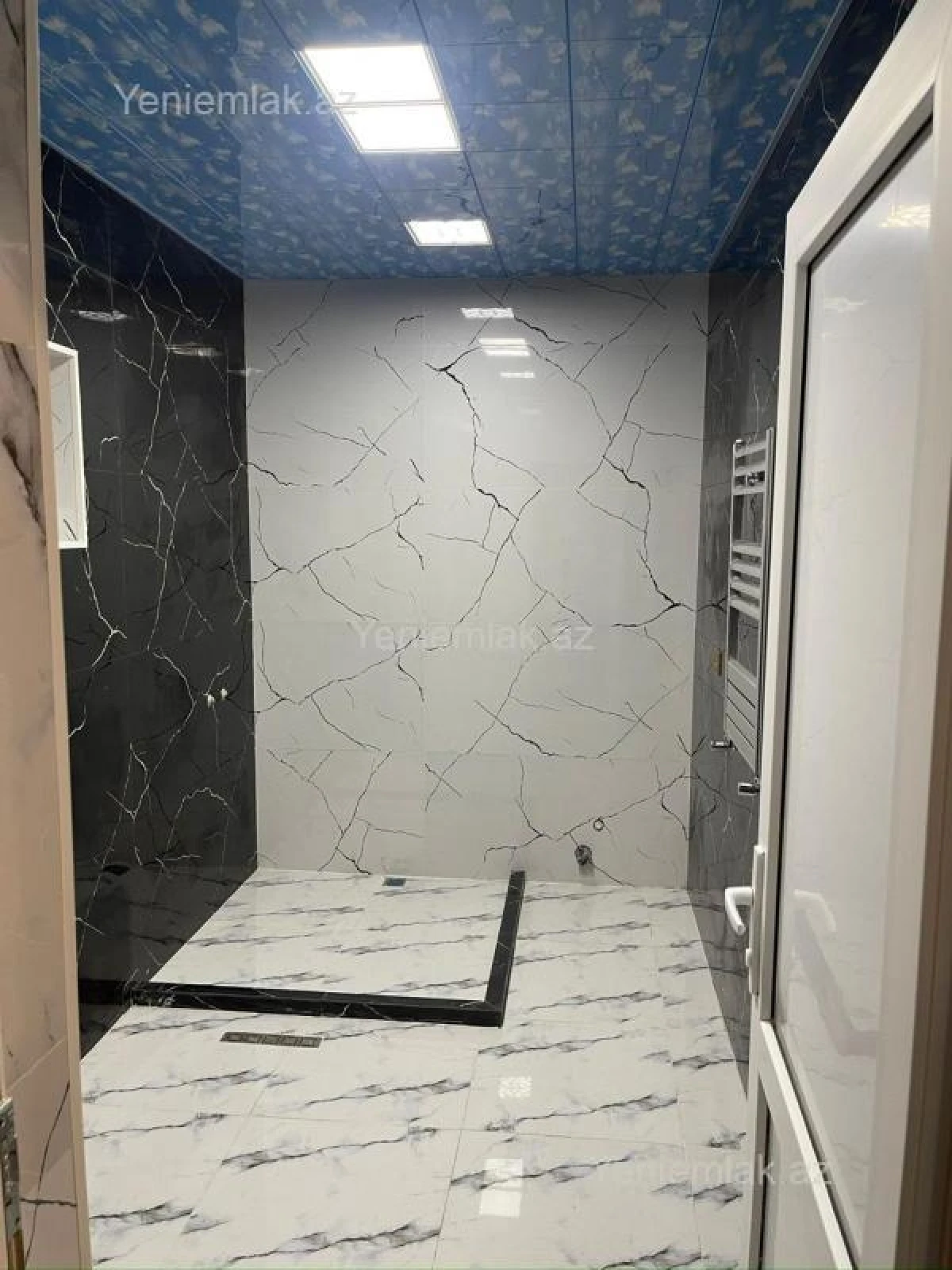 Satılır 6 otaqlı həyət evi 230 m²