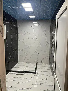 Satılır 6 otaqlı həyət evi 230 m²
