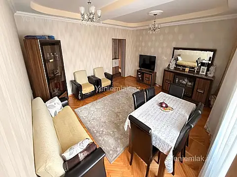 Satılır 4 otaqlı köhnə tikili 90 m² — Bakı, Nizami 4 otaq 90.00 m²