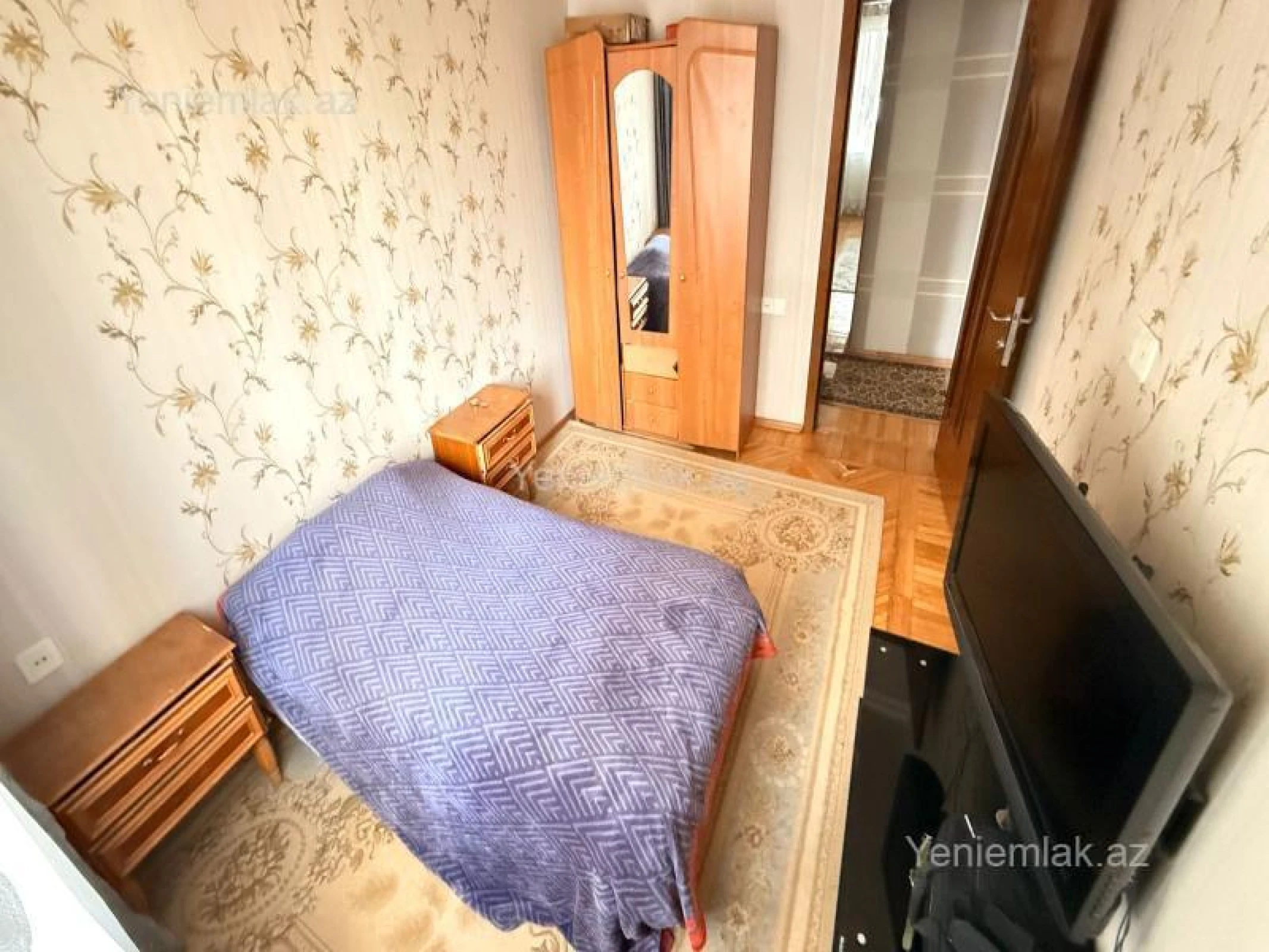 Satılır 4 otaqlı köhnə tikili 90 m²