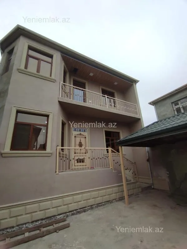 Satılır 6 otaqlı həyət evi 270 m²