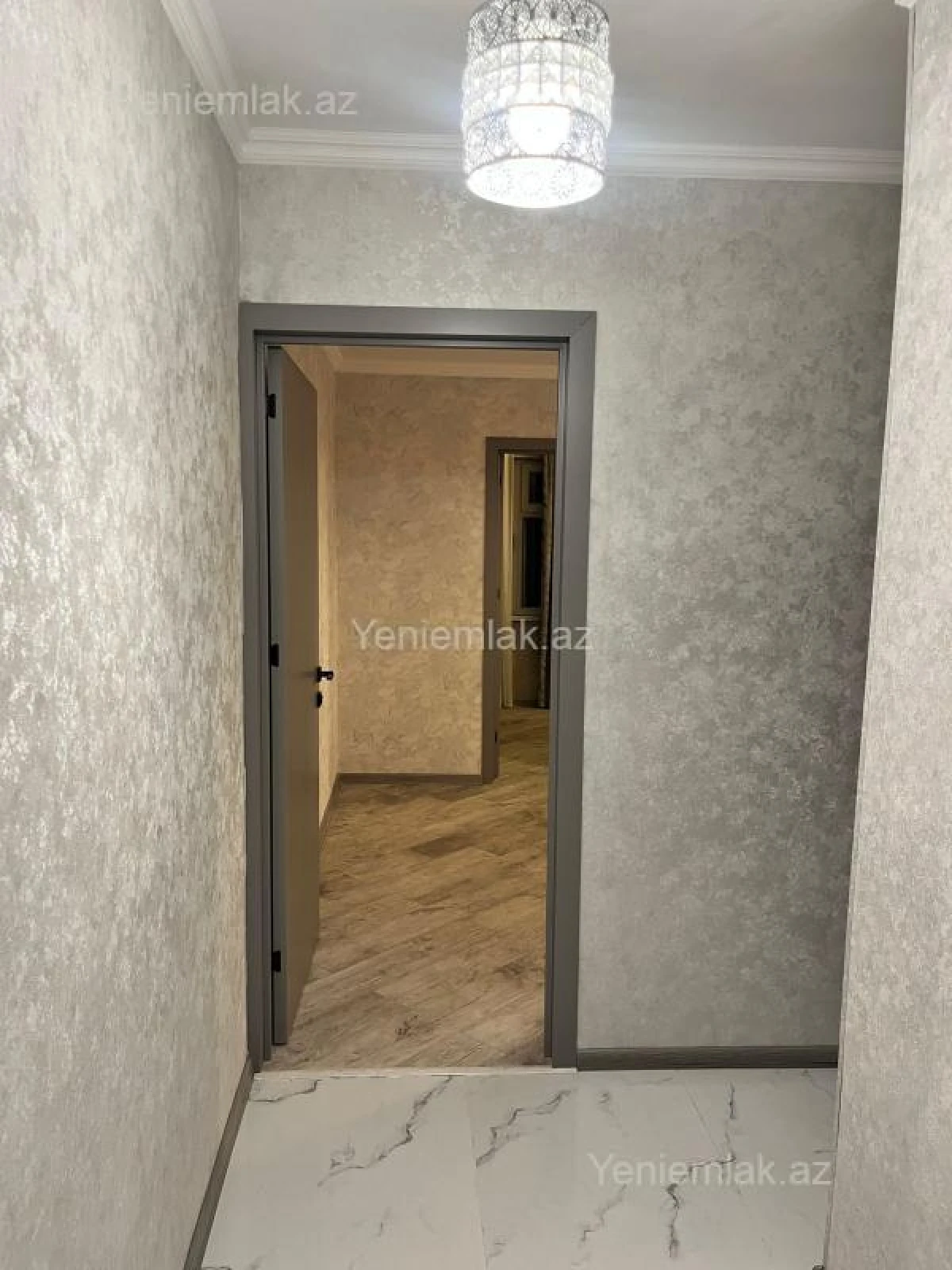 Satılır 2 otaqlı köhnə tikili 60 m²