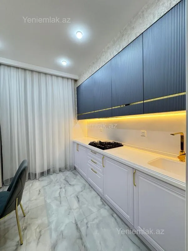 Satılır 3 otaqlı yeni tikili 82 m²