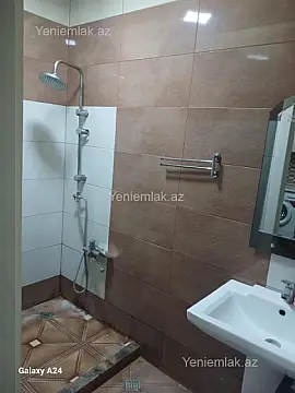 Satılır 3 otaqlı yeni tikili 70 m²