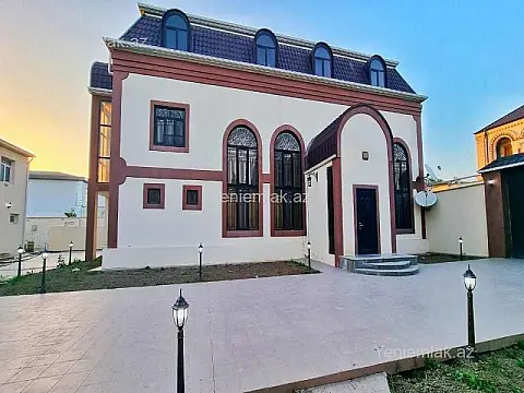 Satılır 7 otaqlı həyət evi 480 m²