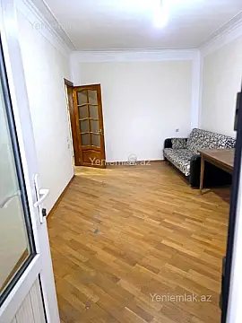 Satılır 2 otaqlı köhnə tikili 65 m²