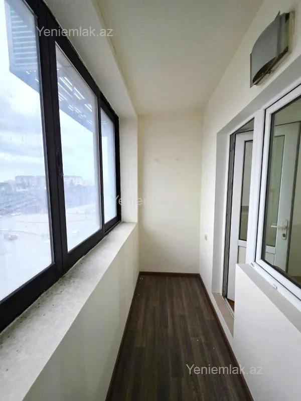 Satılır 2 otaqlı köhnə tikili 65 m²