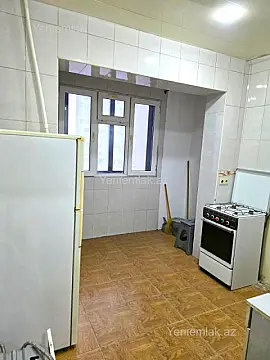 Satılır 2 otaqlı köhnə tikili 65 m²
