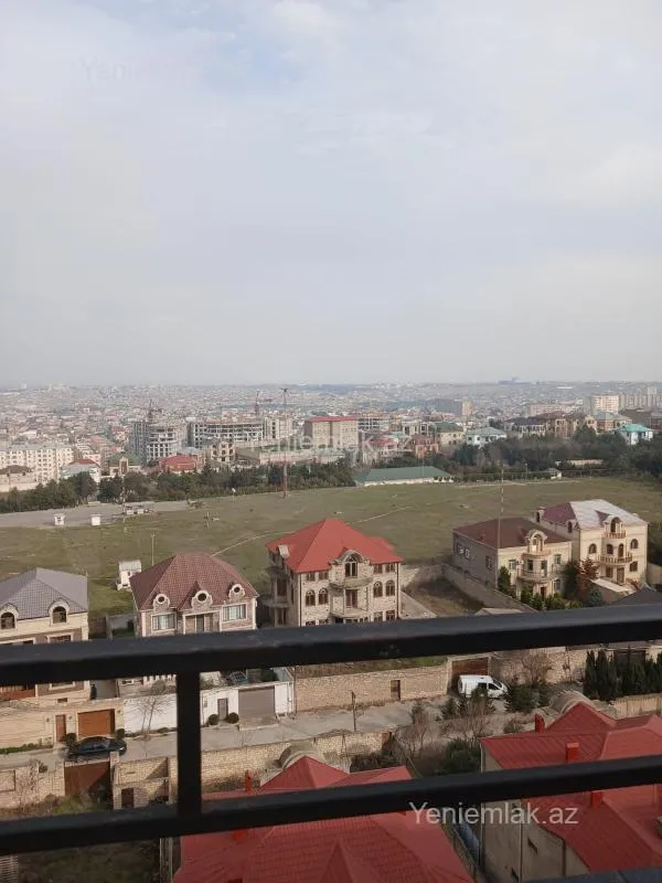 Satılır 3 otaqlı yeni tikili 130 m²