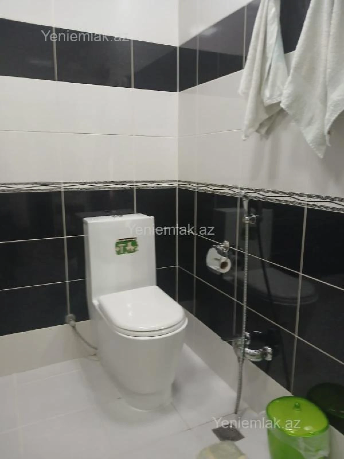 Satılır 3 otaqlı yeni tikili 130 m²