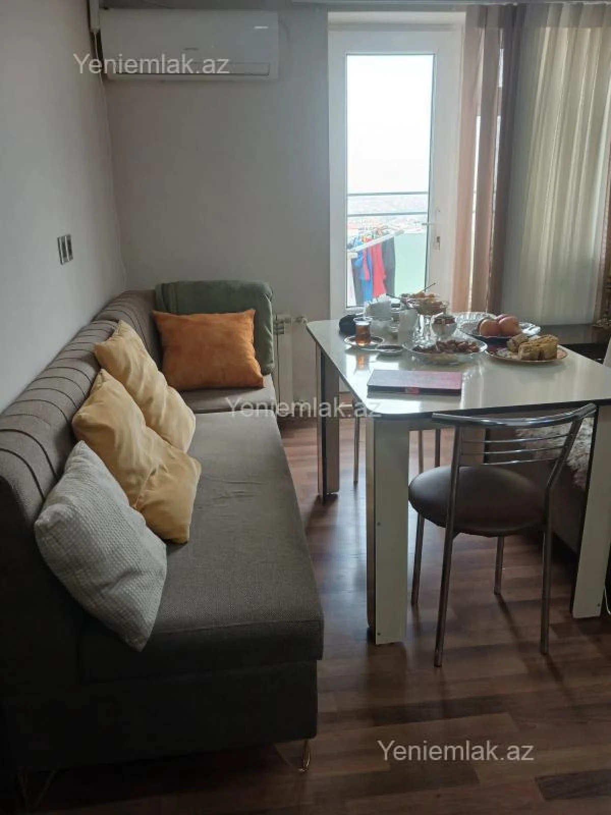 Satılır 3 otaqlı yeni tikili 130 m²