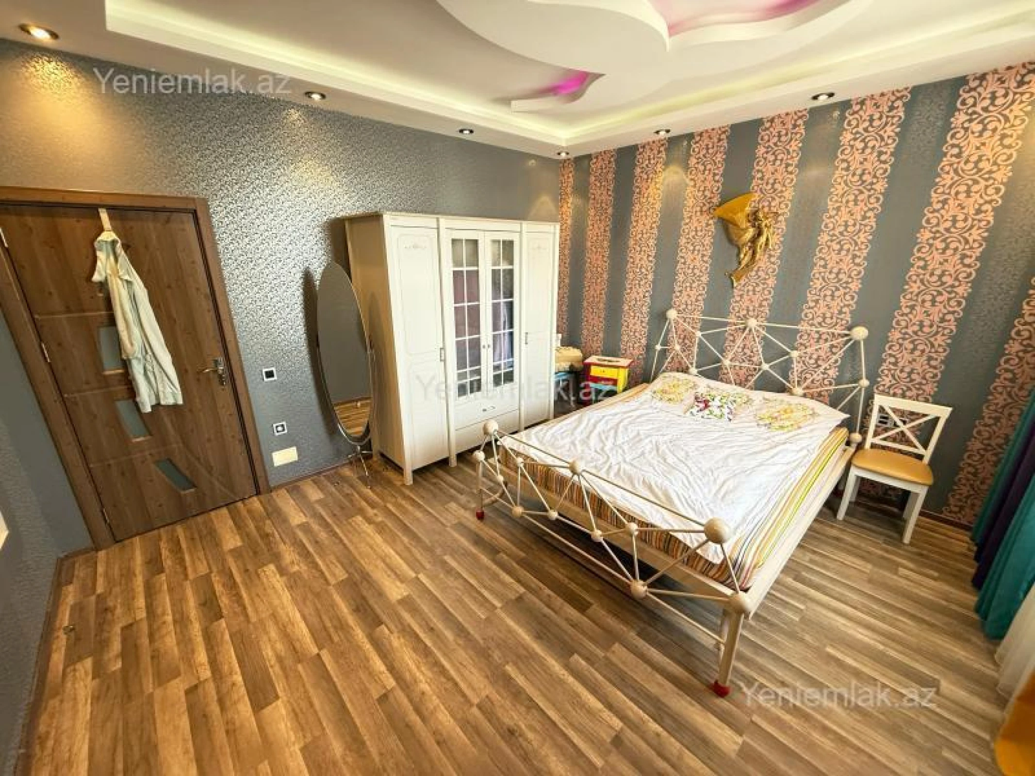 Satılır 2 otaqlı yeni tikili 86 m²