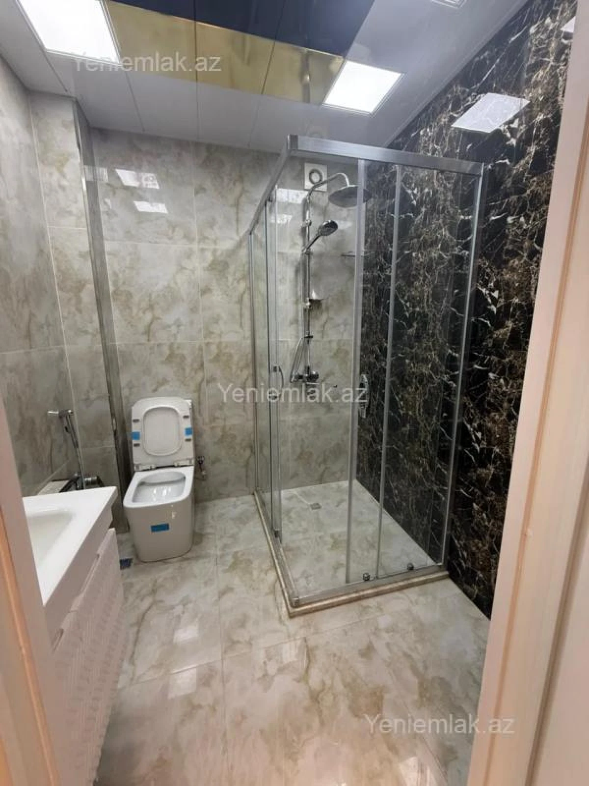 Satılır 2 otaqlı köhnə tikili 50 m²