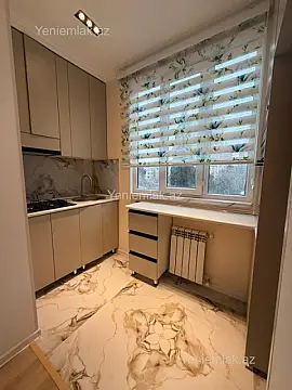 Satılır 2 otaqlı köhnə tikili 50 m²