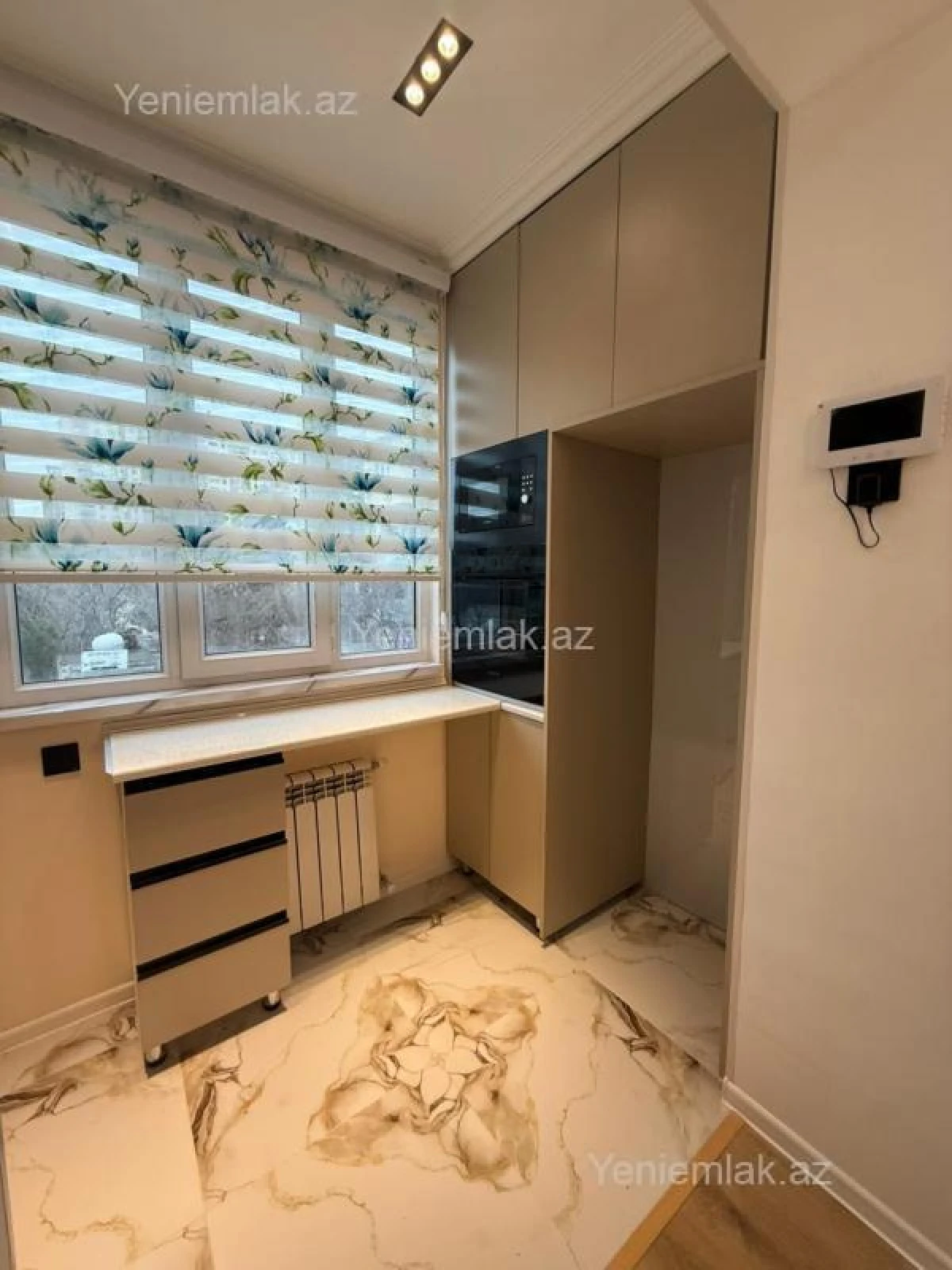 Satılır 2 otaqlı köhnə tikili 50 m²