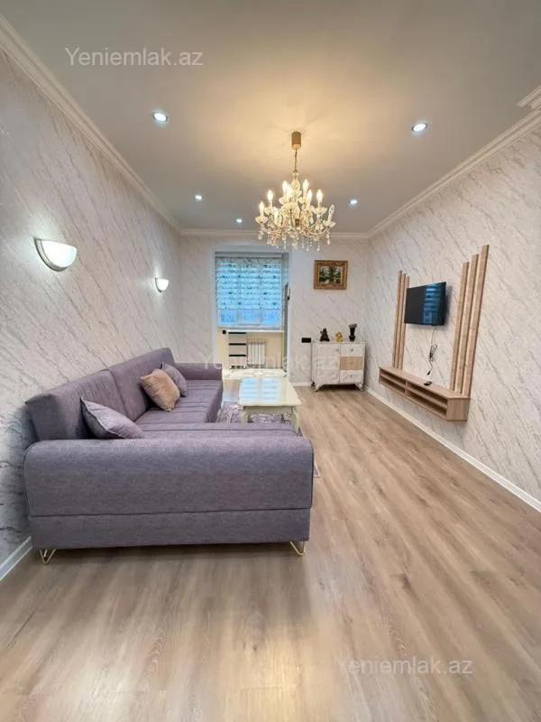 Satılır 2 otaqlı köhnə tikili 50 m²