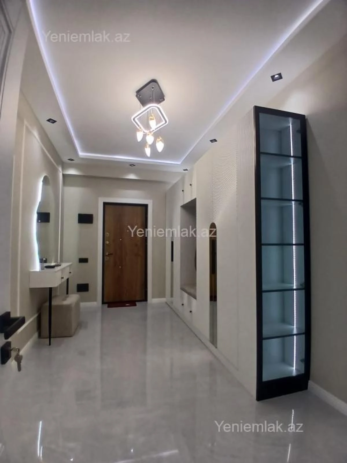 Satılır 3 otaqlı yeni tikili 90 m²