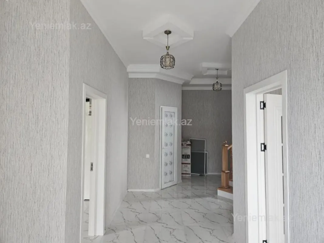 Satılır 4 otaqlı həyət evi 250 m²